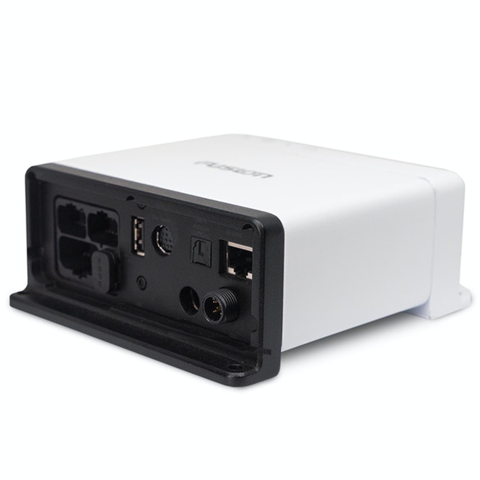 Fusion MS-WB670 Apollo Marine Hideaway System & MS-ERX400 Ethernet Wired Remote