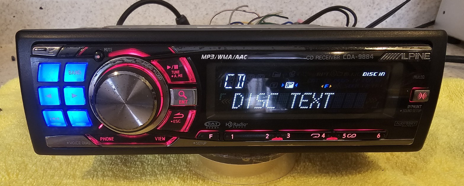 Alpine CDA-9884 MP3/WMA/AAC/CD In Dash Receiver 50Wx4 iPod Expandable HD Ready