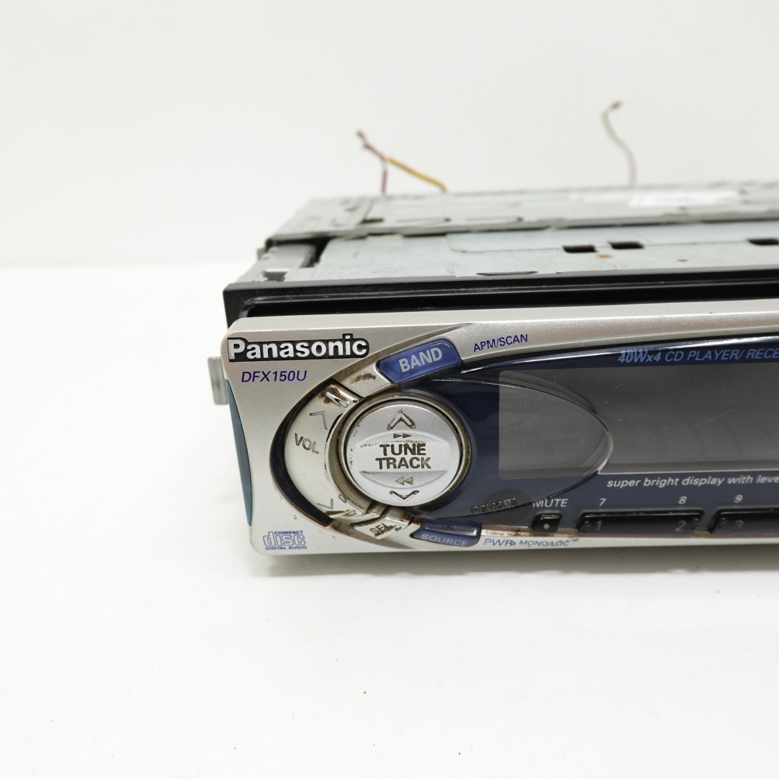 Panasonic CQ-DFX150U Car CD Player Receiver Aux In Dash Stereo High Power 40W x4