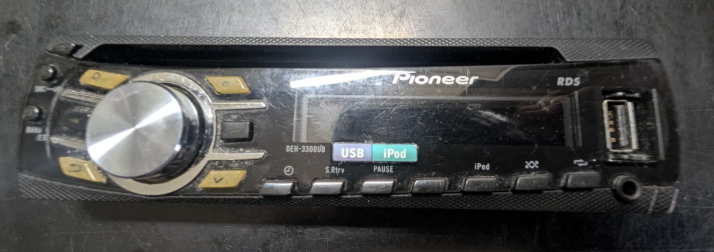 Pioneer DEH-3300UB USB WMA/MP3 CD Player Radio Stereo FACEPLATE ONLY
