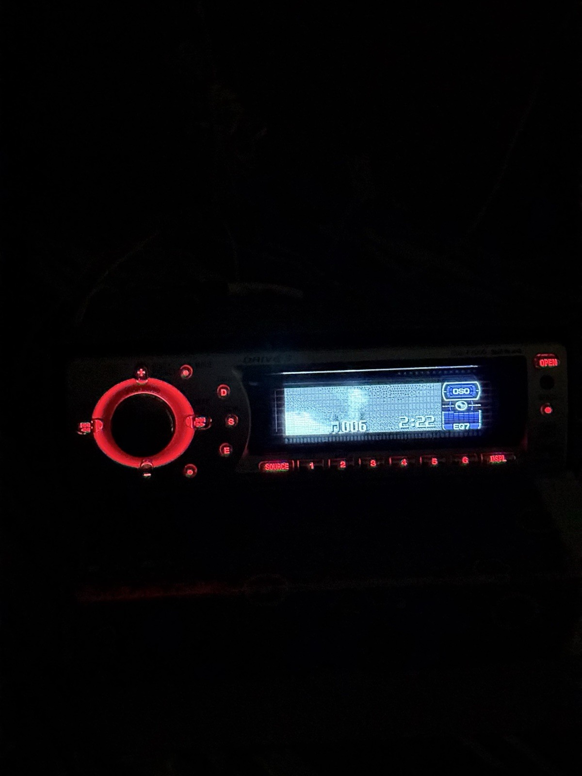 Sony Xplod SONY MODEL NO. CDX-F7000 CD/AM/FM Player with Remote
