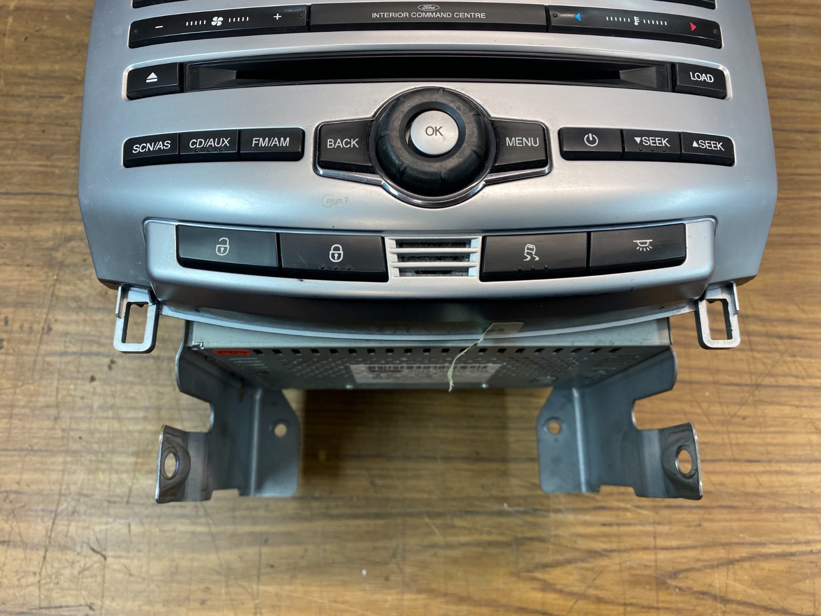 Ford Falcon FG S1 Monochrome Single Zone Dash ICC + Screen + Vents + CD Player