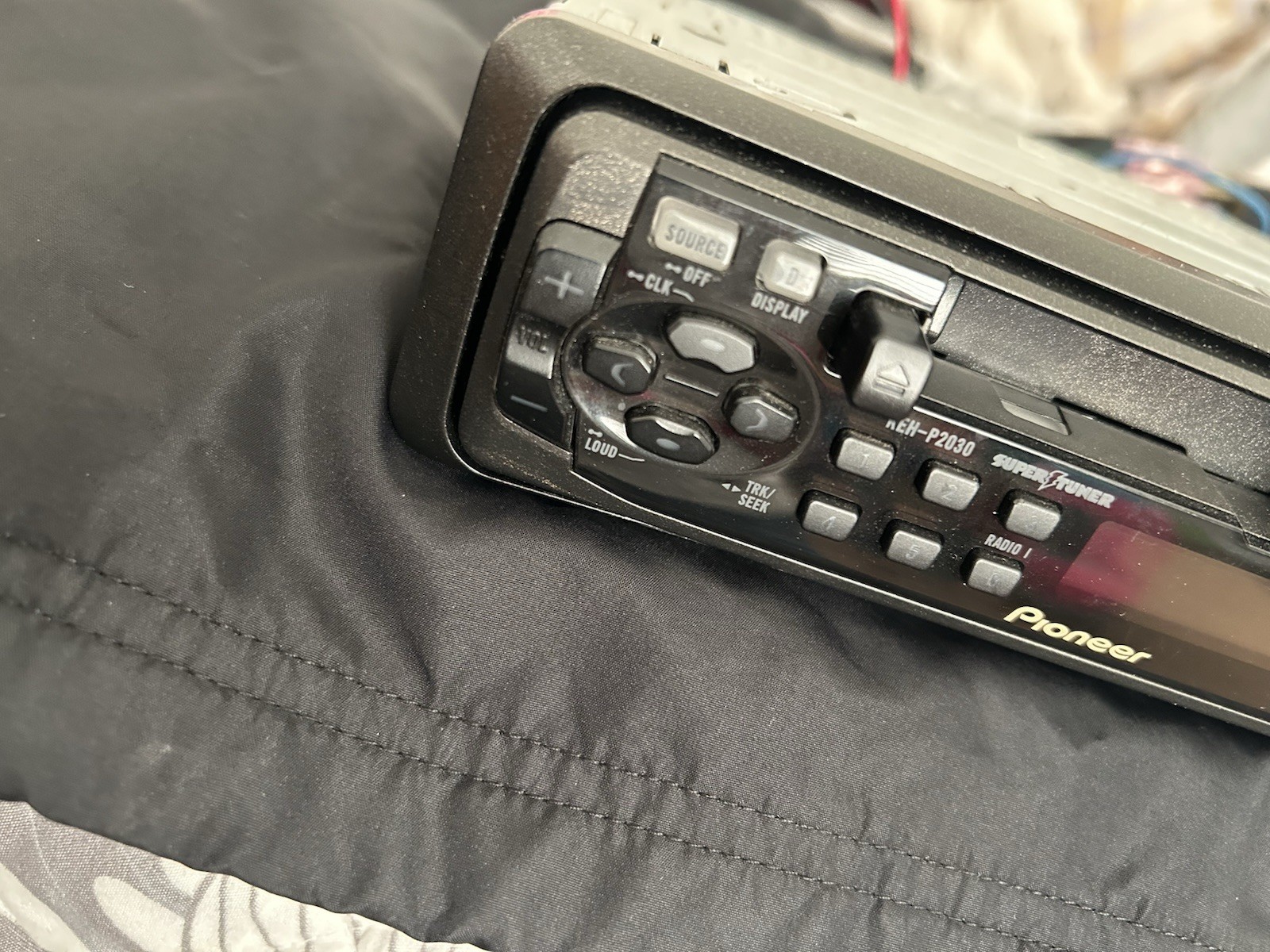 Pioneer KEH-P2030 Cassette Player, Radio Receiver Car AM/FM Stereo , Old School