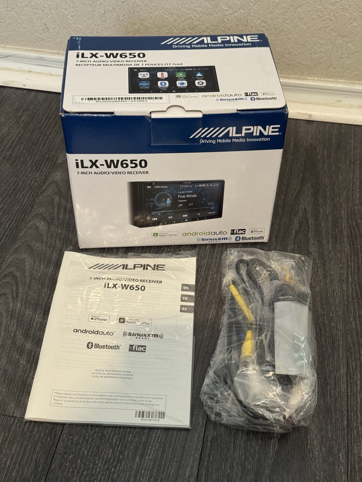 Alpine iLX-W650 7 inch Mechless In-Dash Receiver BRAND NEW! Must See!