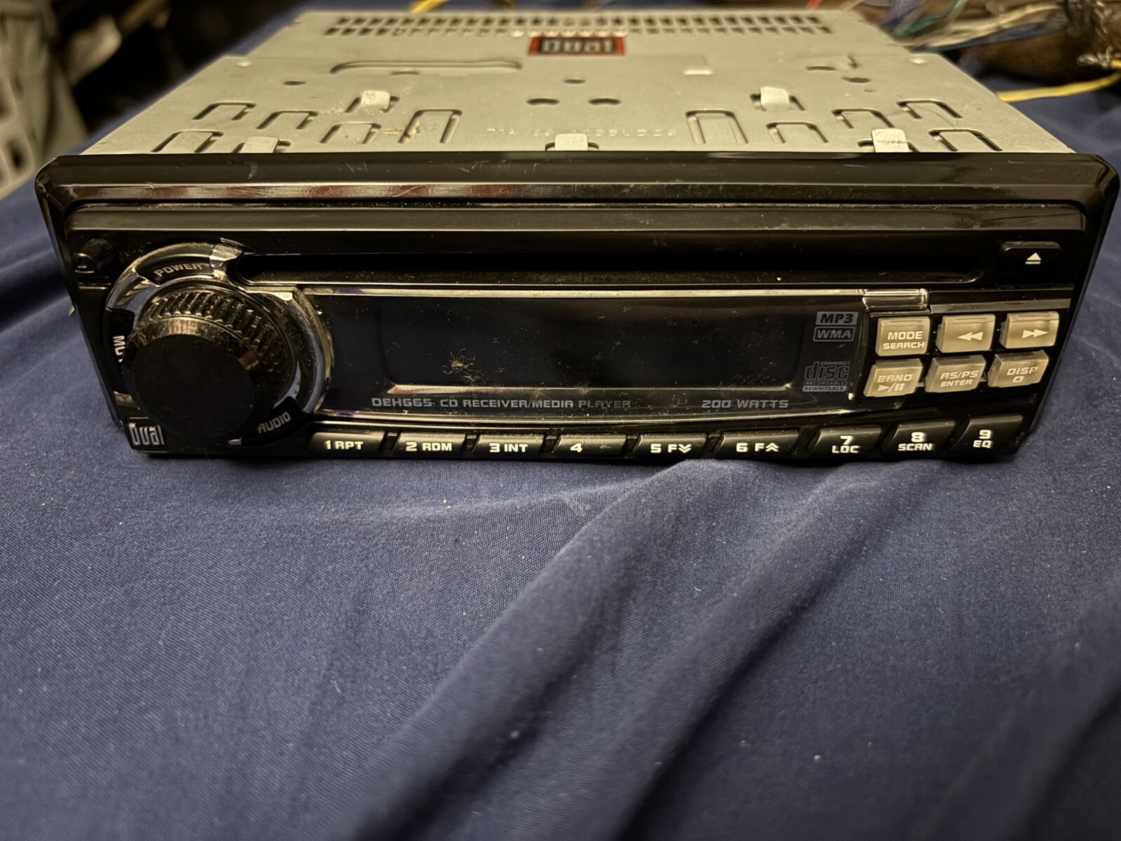 Dual Electronics DEH665 CD Player Receiver