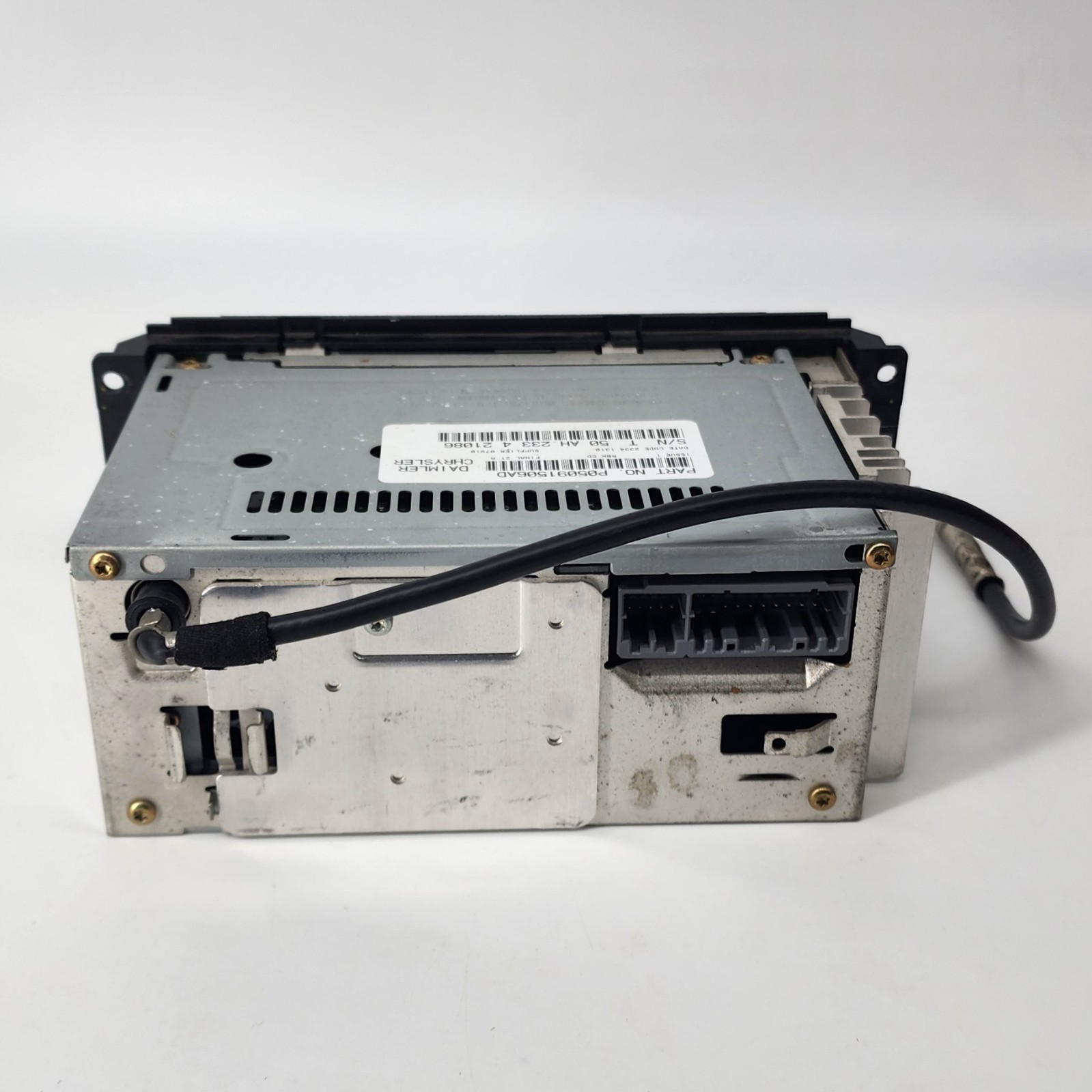 Chrysler/Jeep/Dodge/Mopar OEM CD Radio Nice Condition Part No. P05091506AD