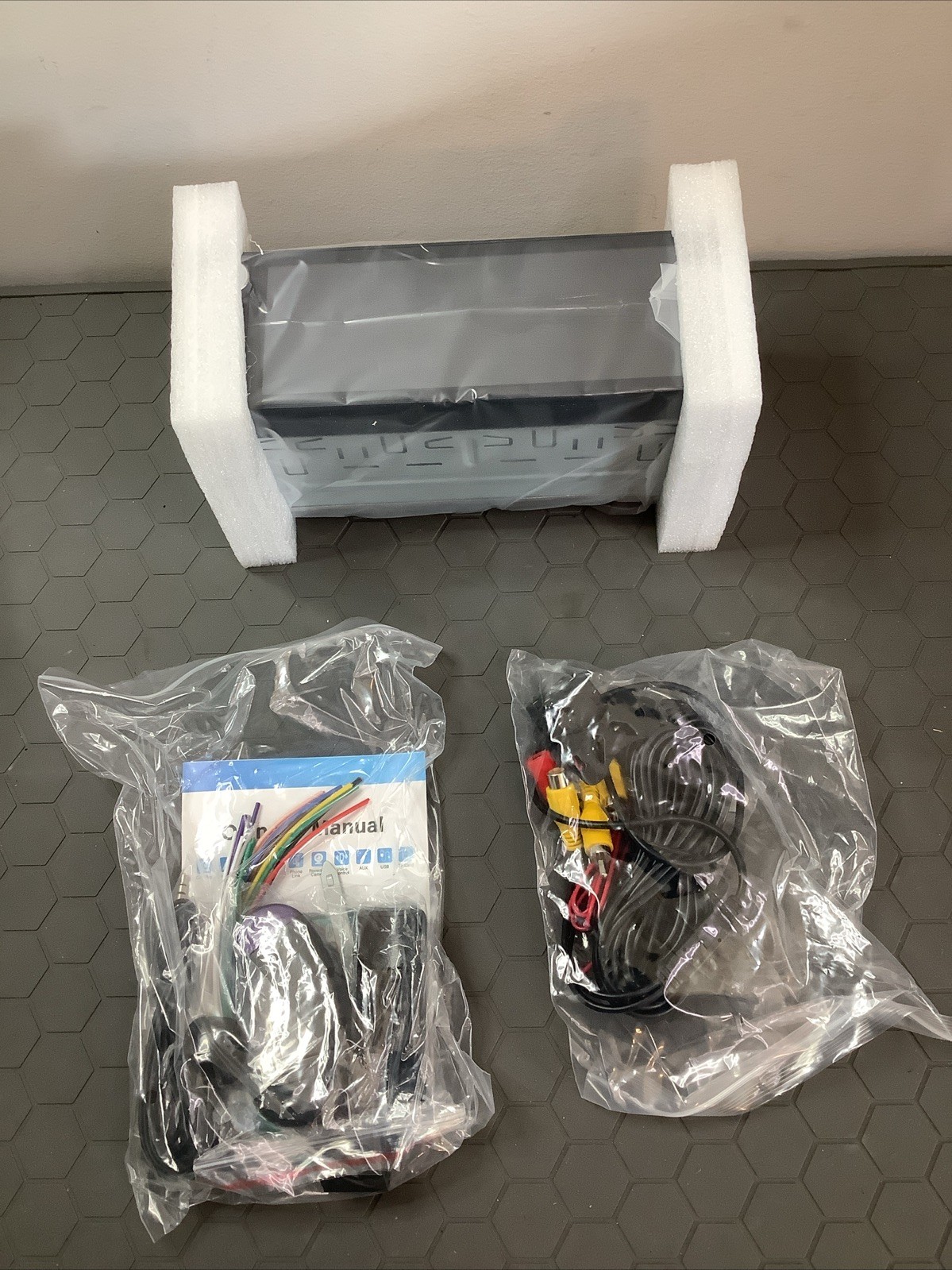 6.9 Inch TFT-LCD ONE DIN Car MP5 Touch Screen with USB-C 50wx4