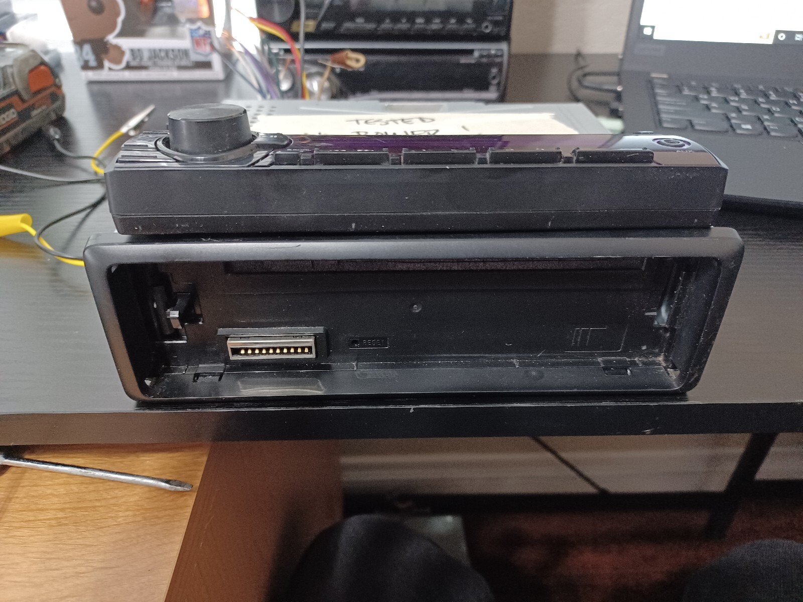 Kenwood KDC-MP108 CD Player In Dash Receiver