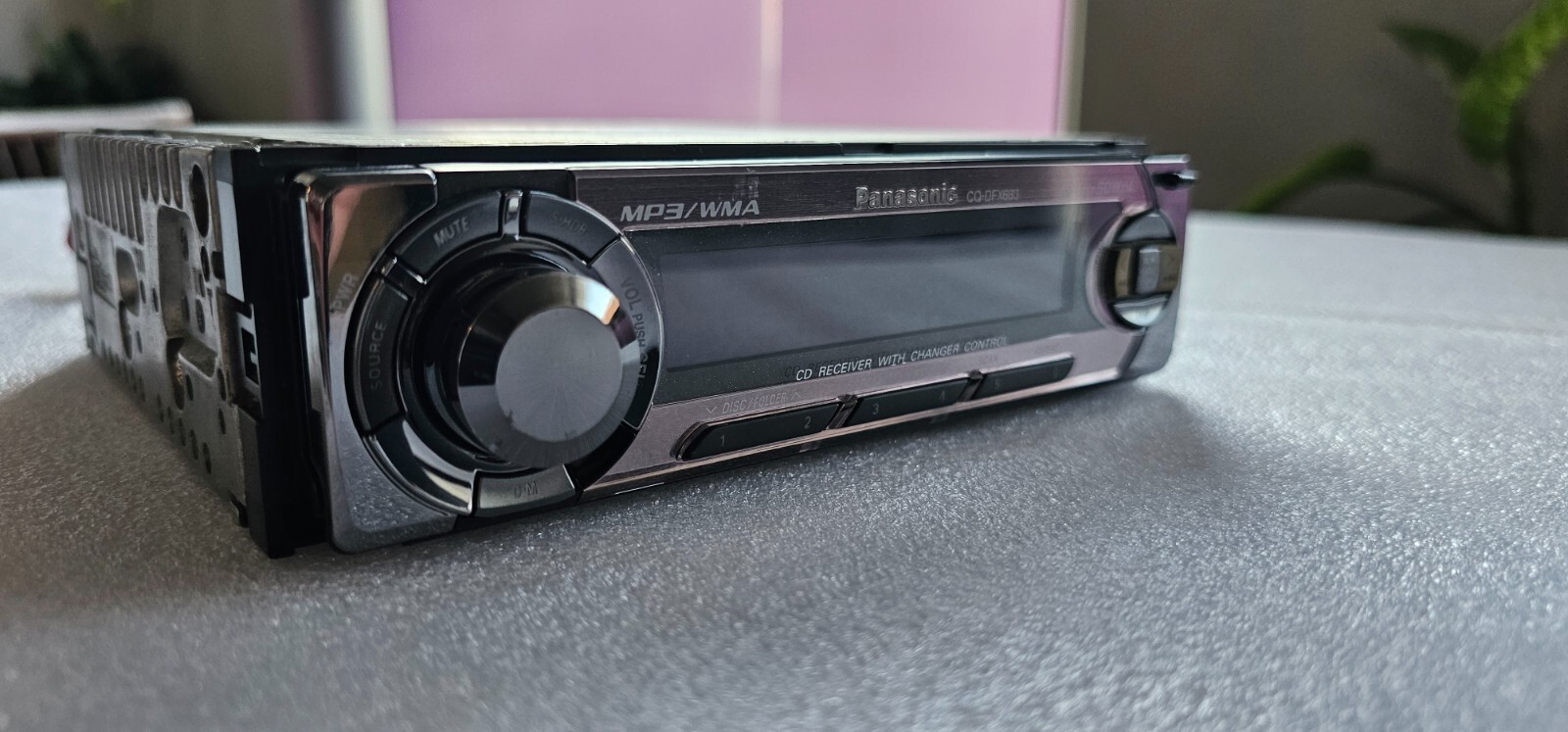 Panasonic CQ DFX 683D