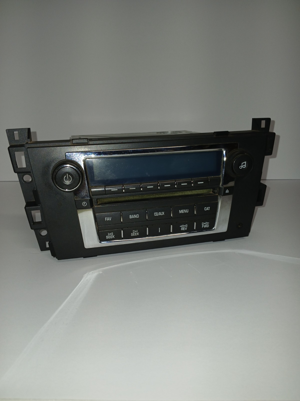 2006 Cadillac DTS AM FM single CD radio receiver OEM 15809941