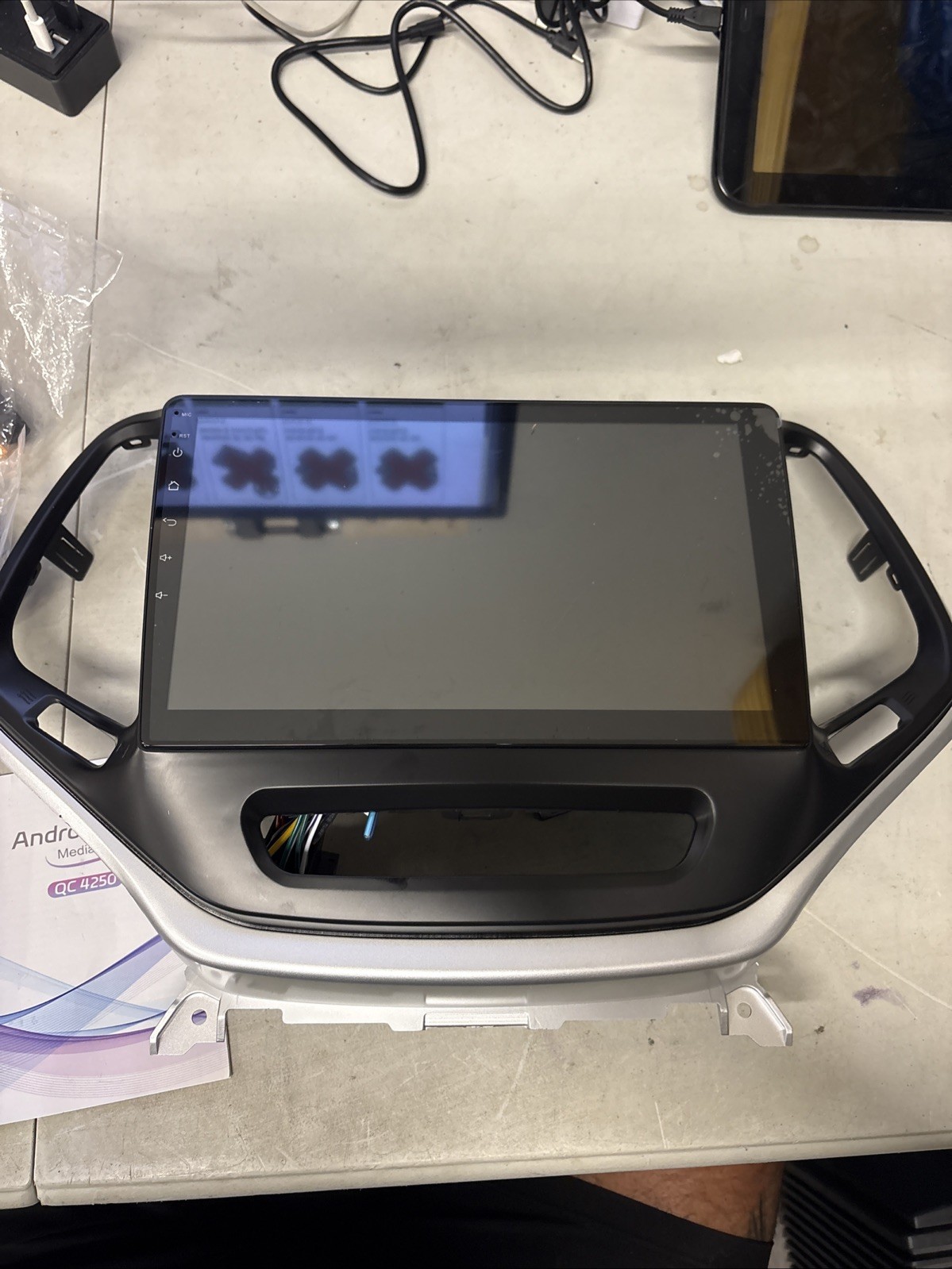 10.2 inch Android 13 Car Stereo for Jeep Cherokee 2013-2018 Touchscreen