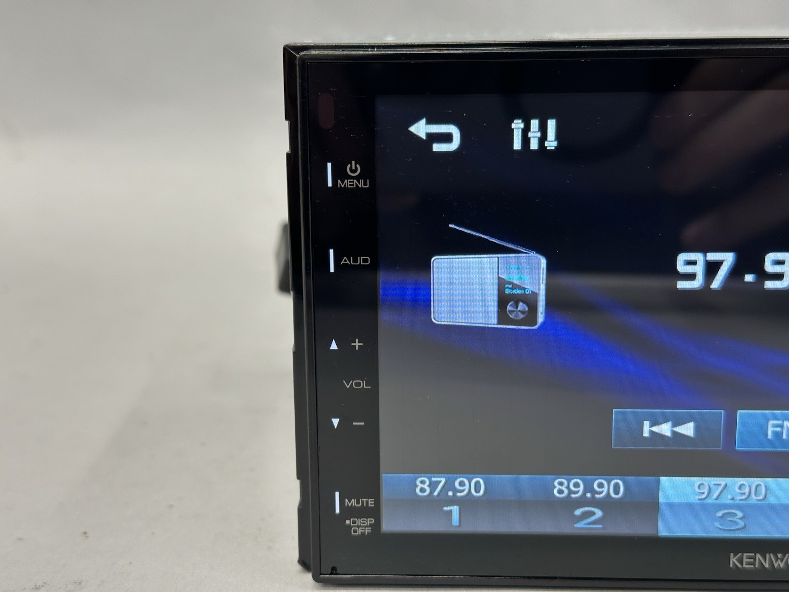 Kenwood DMX129BT 6.8″ 2 DIN Multi Media Radio Receiver Bluetooth AM/FM Tuner USB