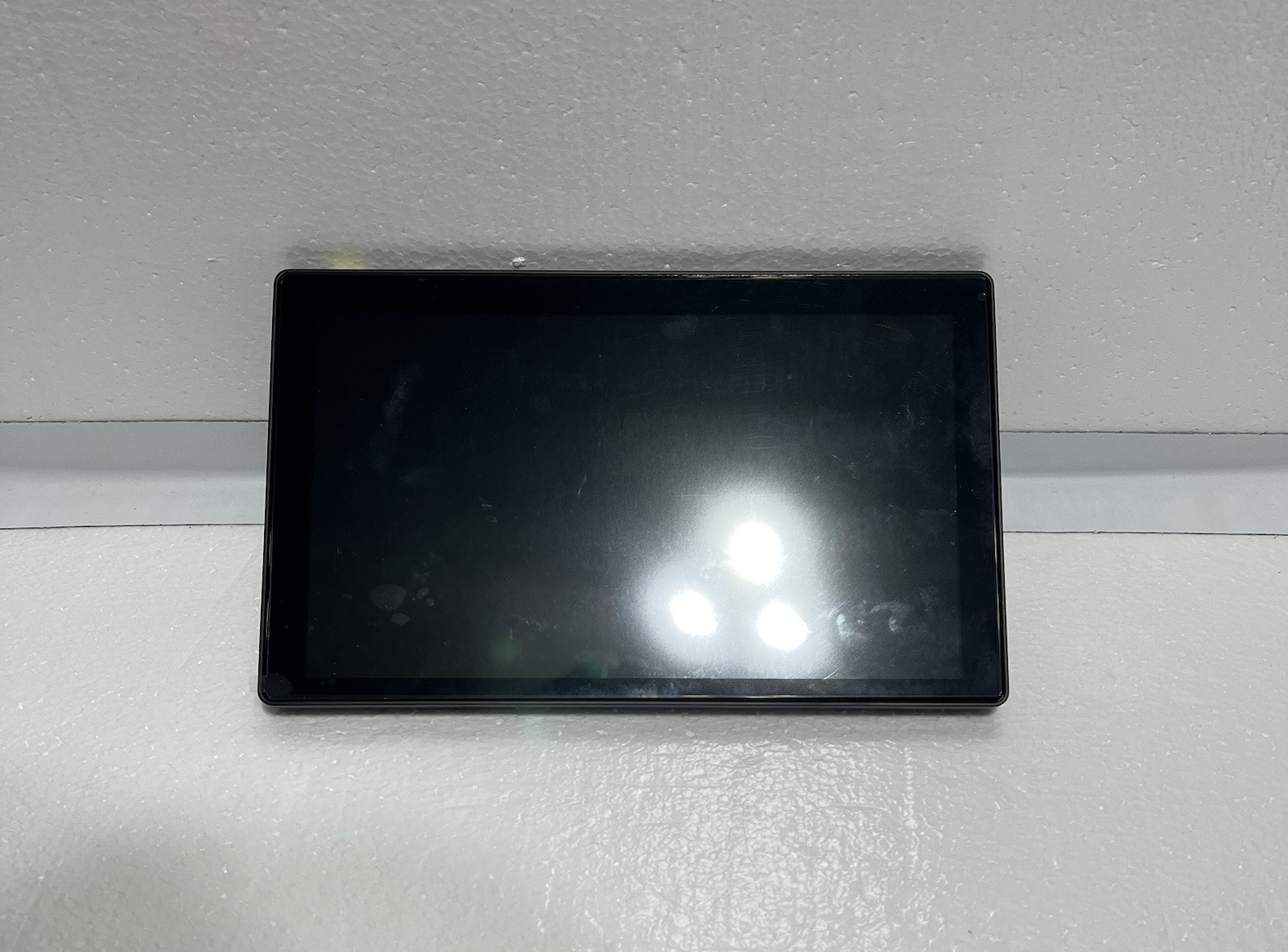 Grropla 9″ Wireless CarPlay Android Auto Touchscreen Display – Open Box