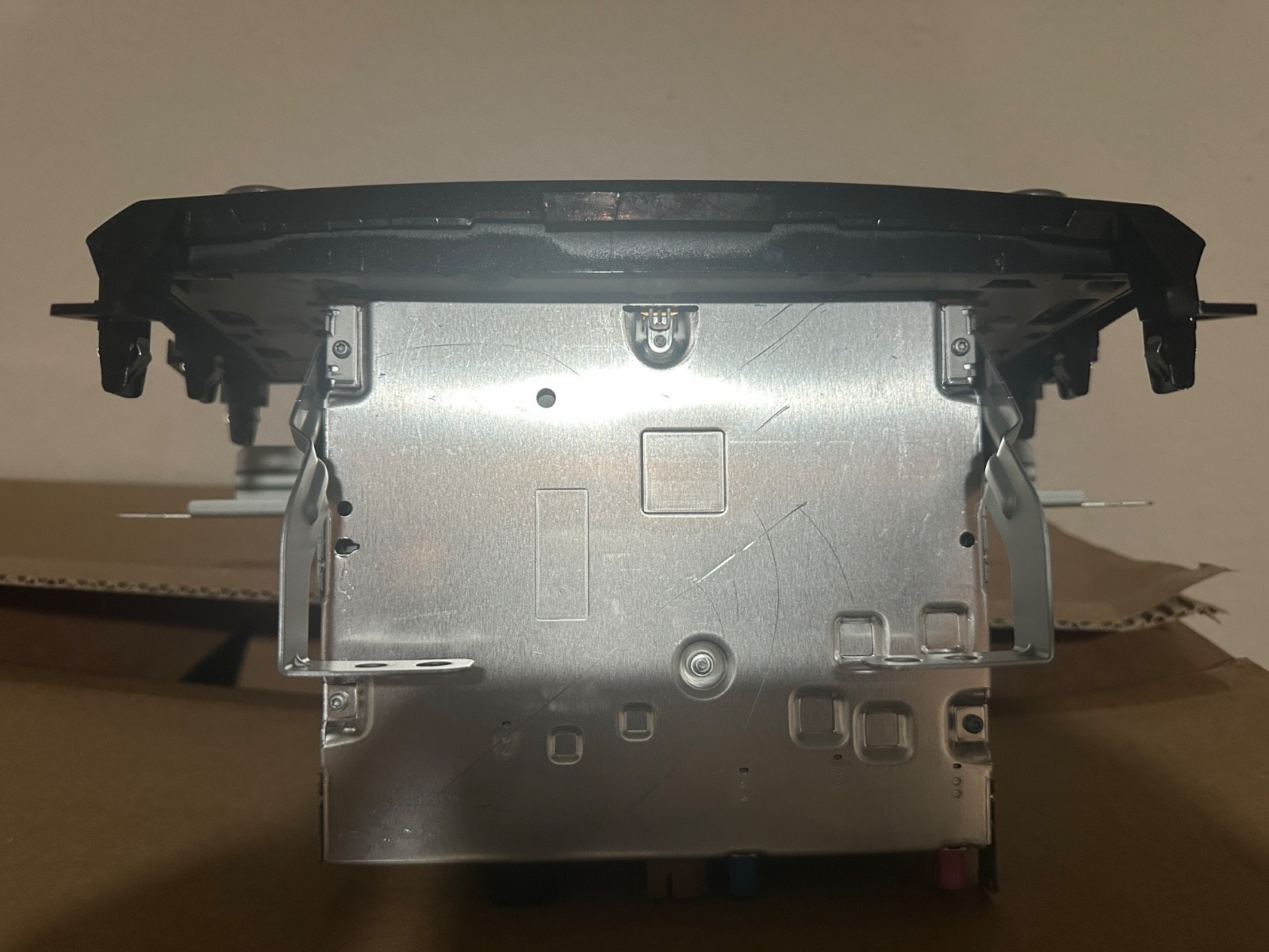 2018 Nissan Rogue Sport OEM Radio with Navigation (Used)