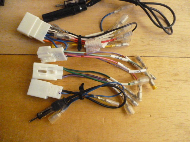 TOYOTA genuine car navigation audio 08545-00H70 with wiring.