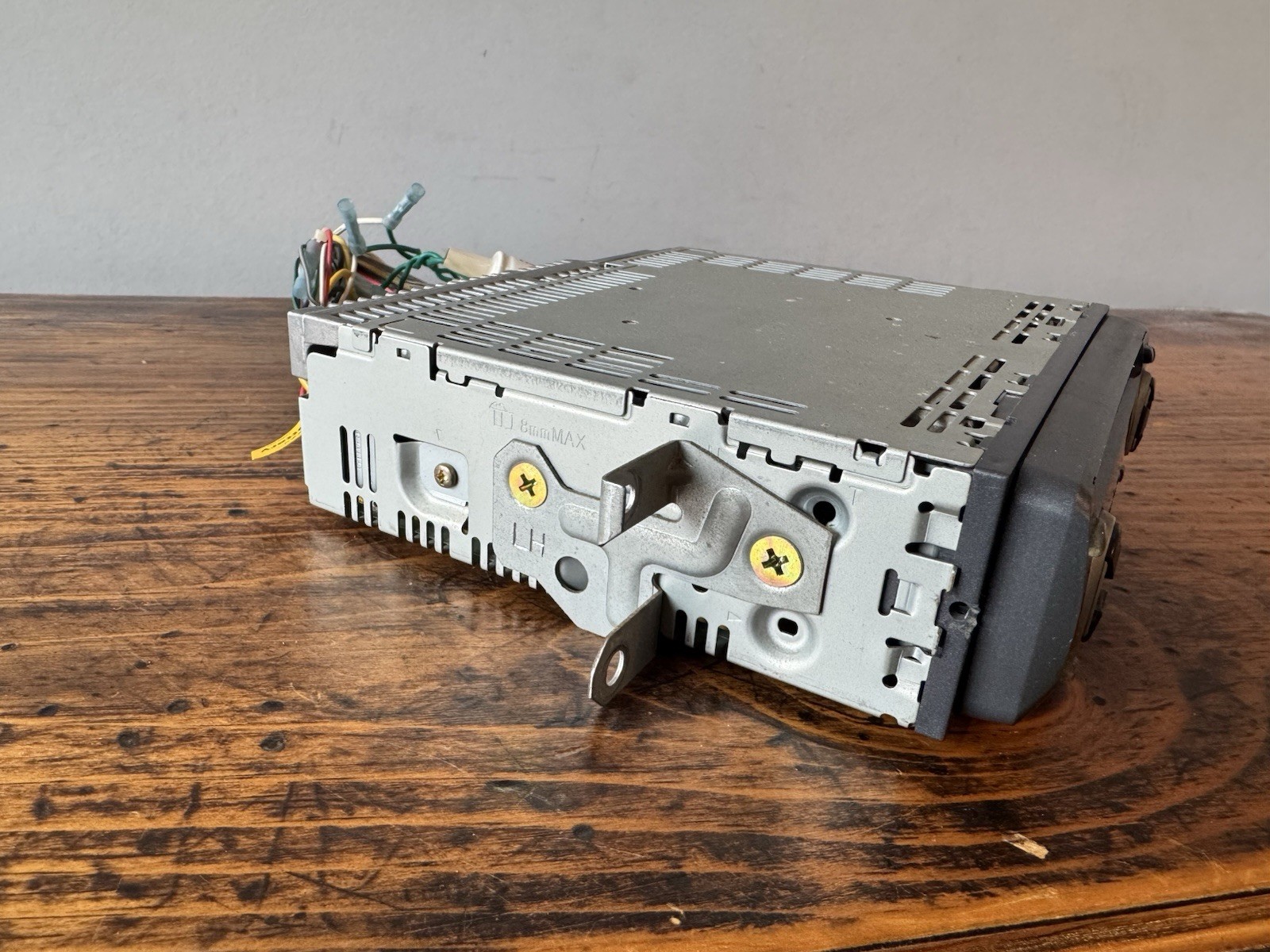 Pioneer DEH-1400 CD Player stereo