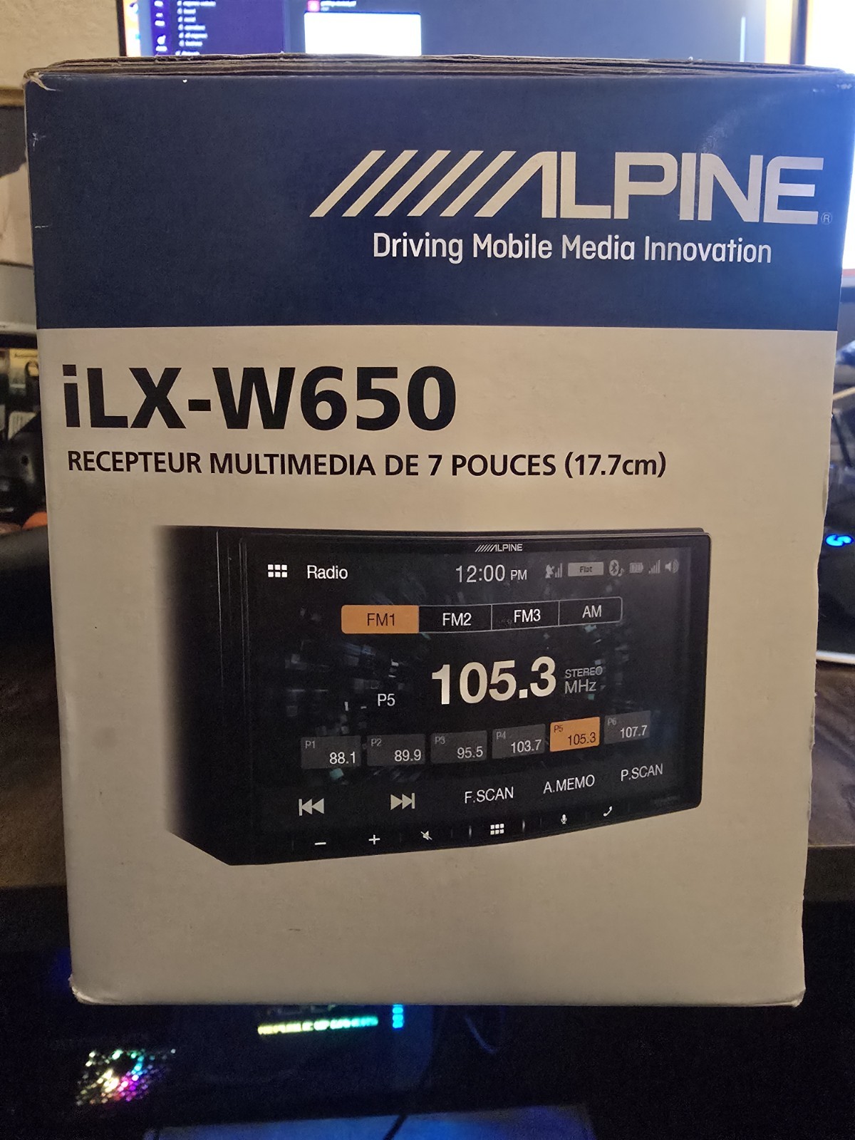 Alpine iLX-W650 7 inch Mechless In-Dash Receiver