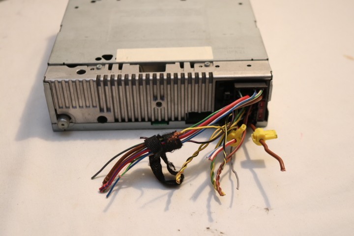 MERCEDES BE6003 CASSETTE STEREO 1999-2003 E320 SLK CLK430 W208 W/code