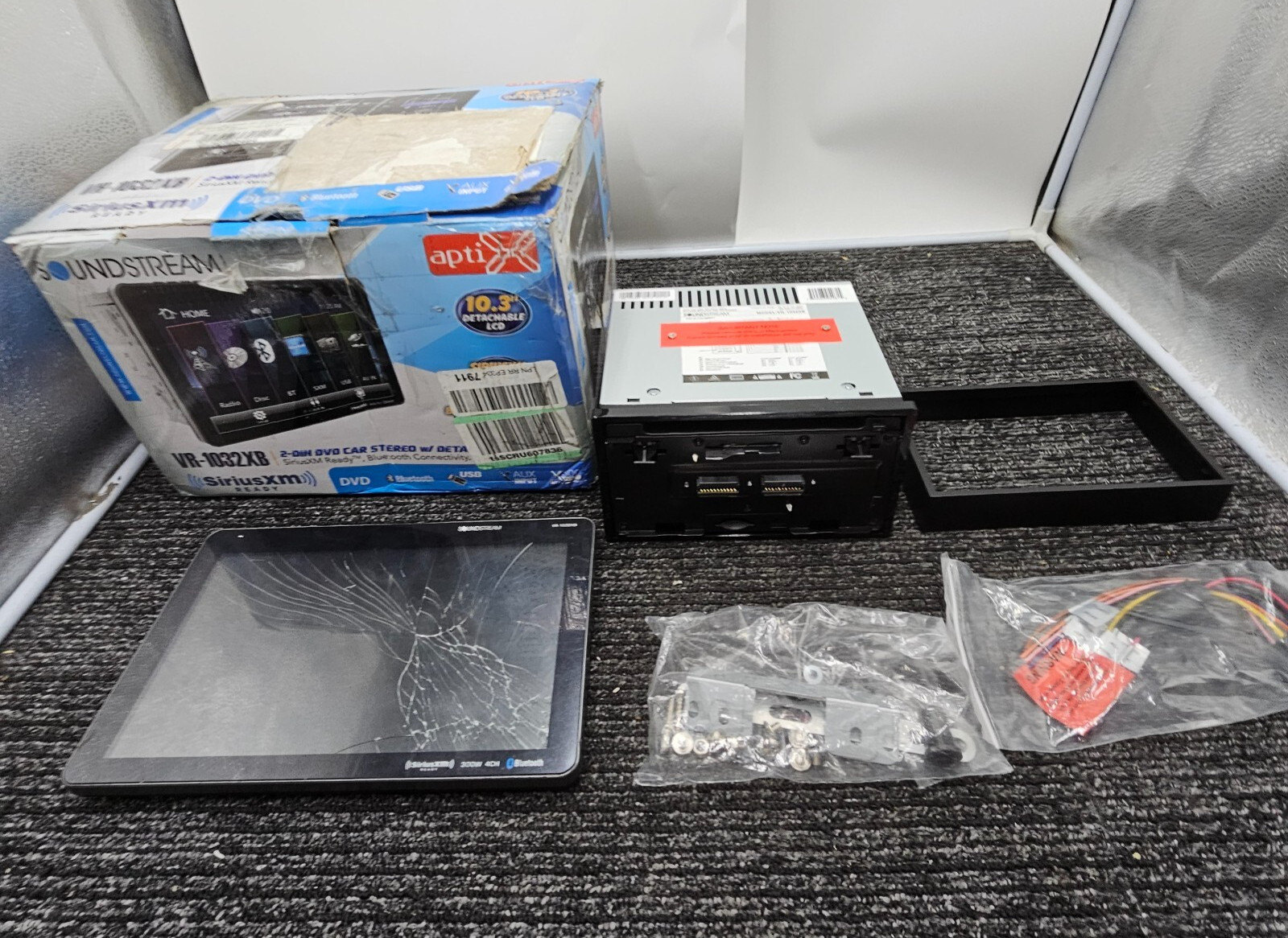 Soundstream VR-1032XB 10.3″ Dvd Cd Bluetooth 300w Amp Car Stereo Sirius Xm Ready