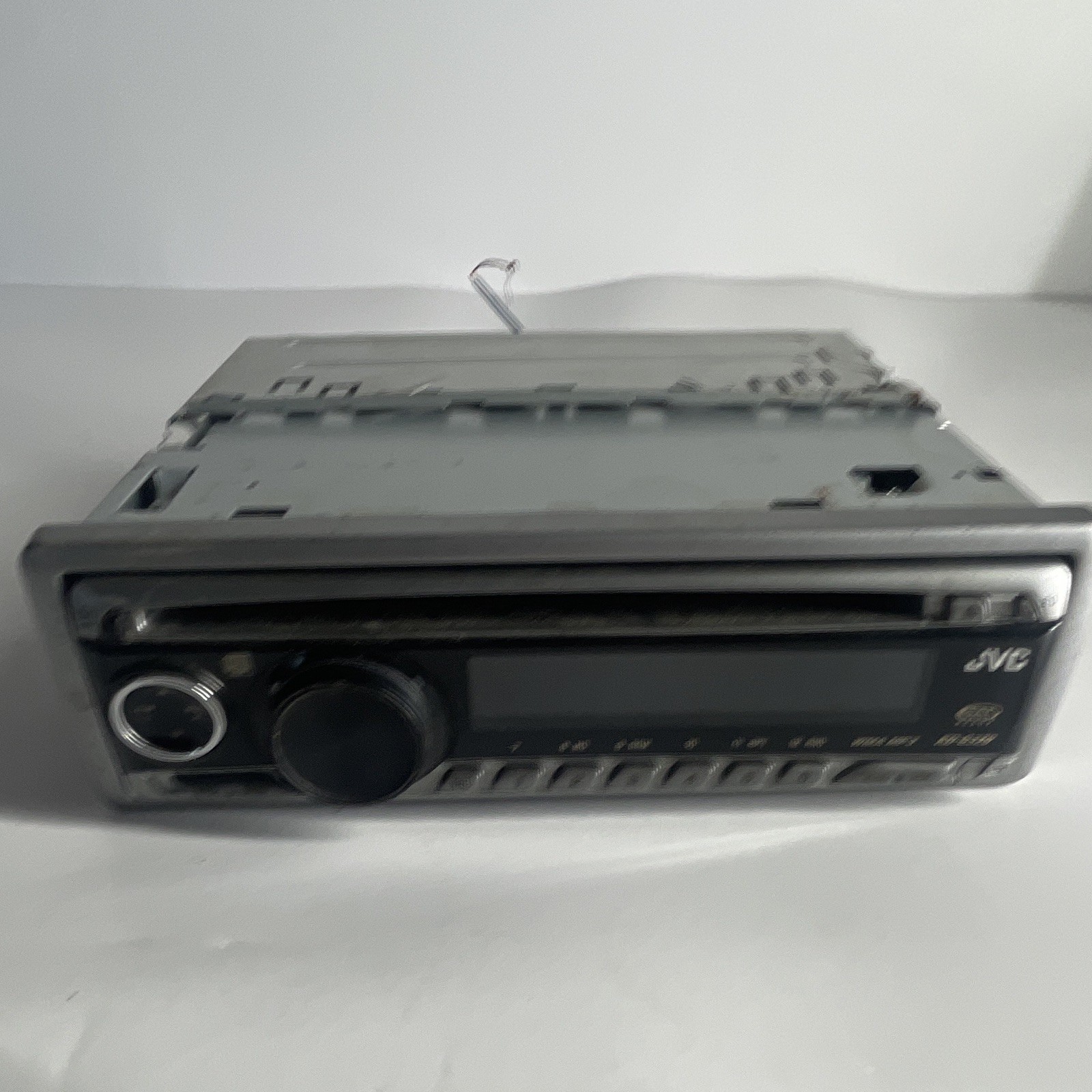 JVC KD-G320 CD Player In Dash Receiver with WMA/MP3 SAT CD-R RW READ