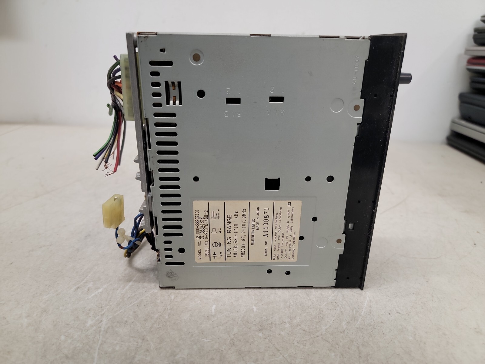 Isuzu Car Stereo Radio 8-97070-488-2, 3634