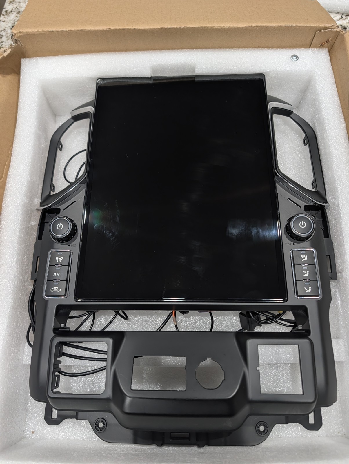 15.6″ Android 13 Screen Car Radio For 19-22 Chevrolet Silverado GMC For Parts