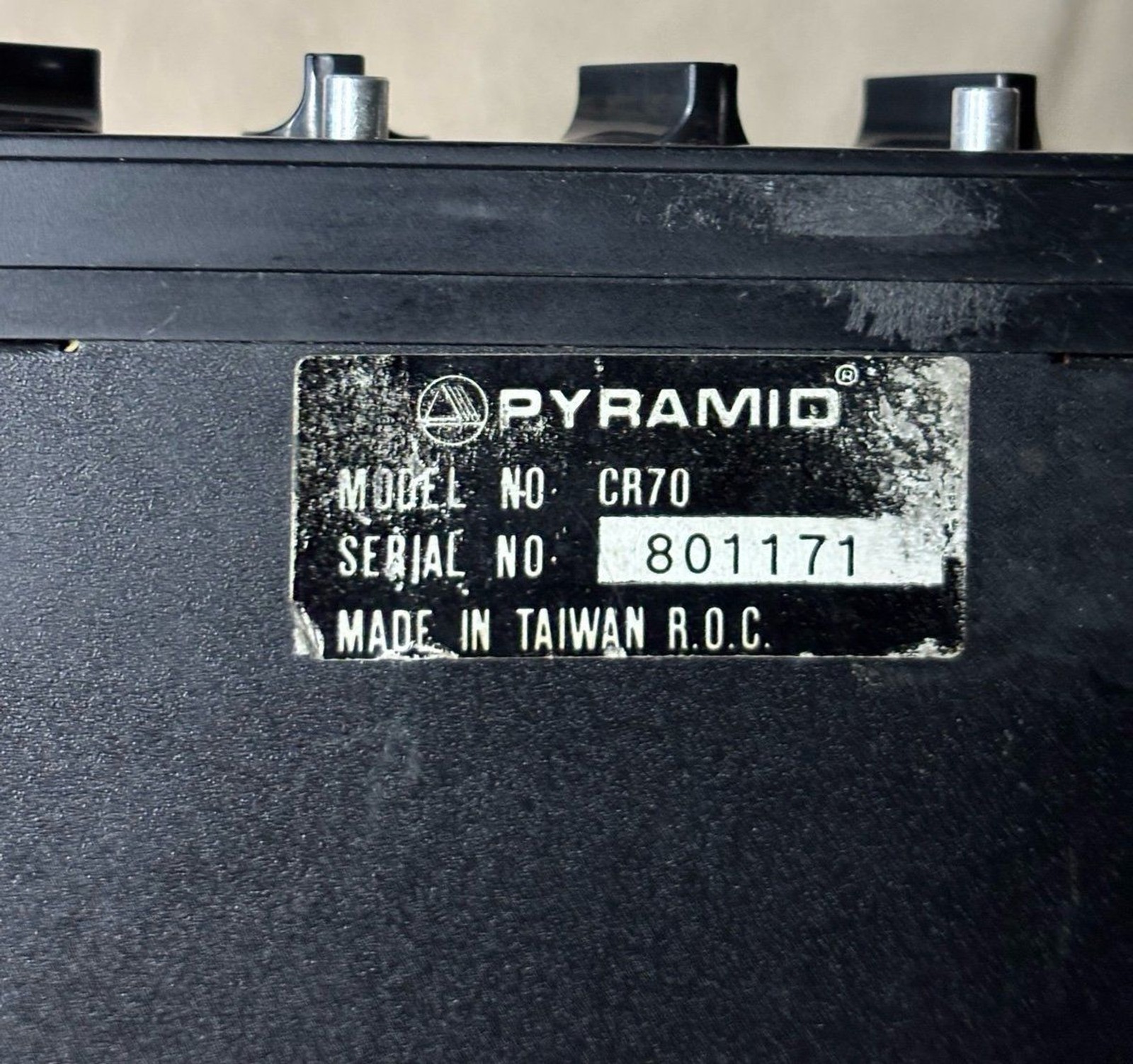 Pyramid CR70 Gold Series Black Multi-Channel Electronic Crossover Network