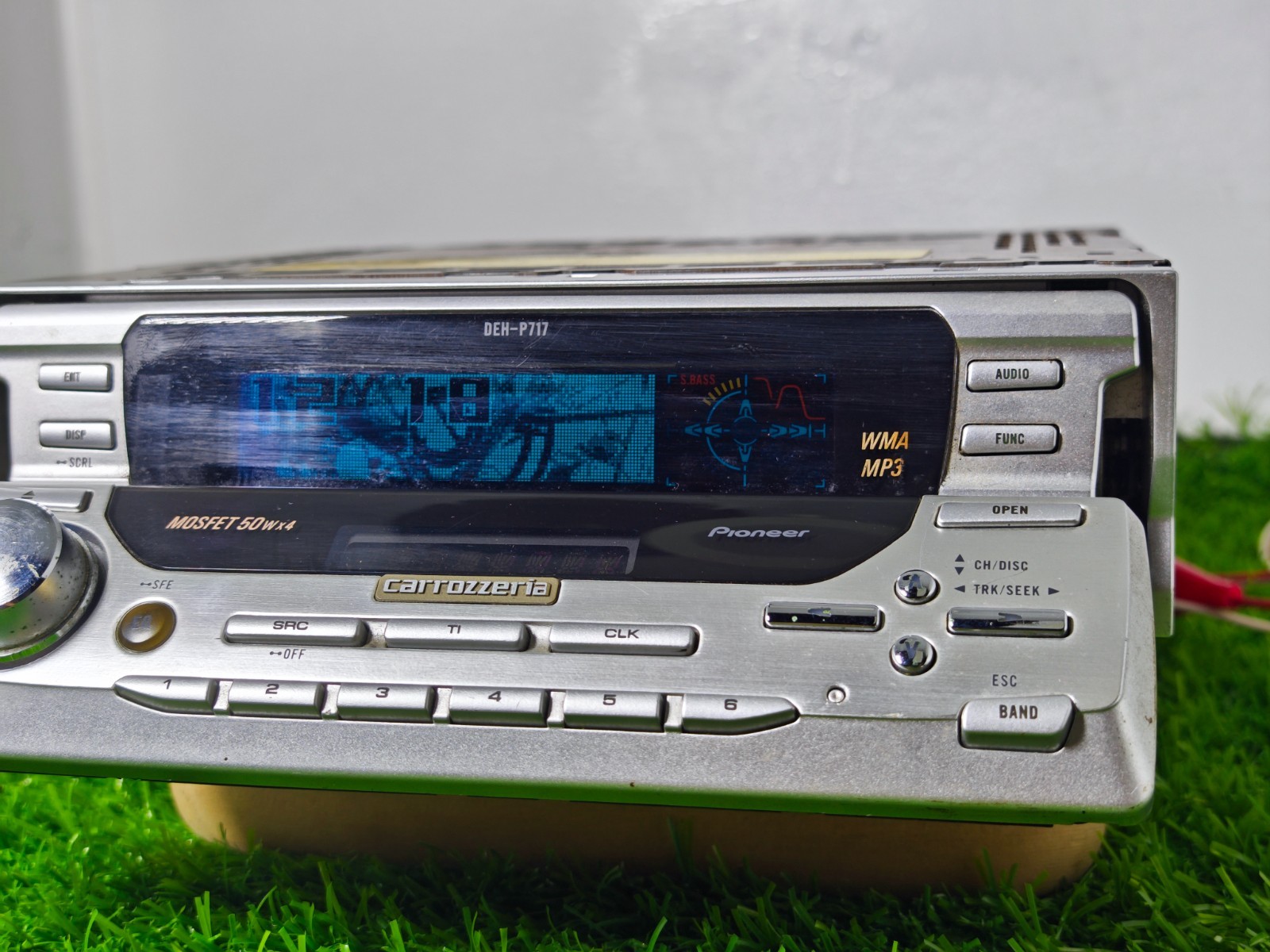 Pioneer Carrozzeria DEH-P717 CD MP3 WMA Car Stereo Radio MOSFET 50Wx4 JDM