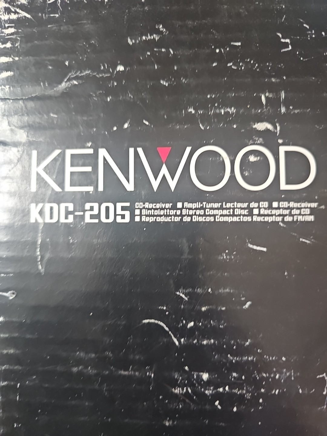 Kenwood KDC-205 Car Stereo Detachable Face with Harness-CD Player AM/FM-CLEAN!