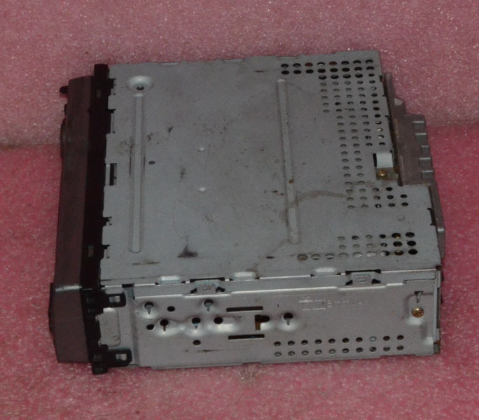 Kenwood In Dash CD Receiver Model KDC-205.