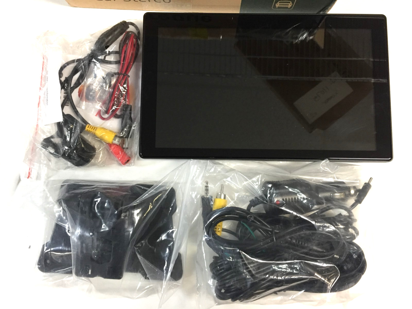 Cartreque Portable Wireless Car Stereo IOS Apple CarPlay Android 9” Touchscreen