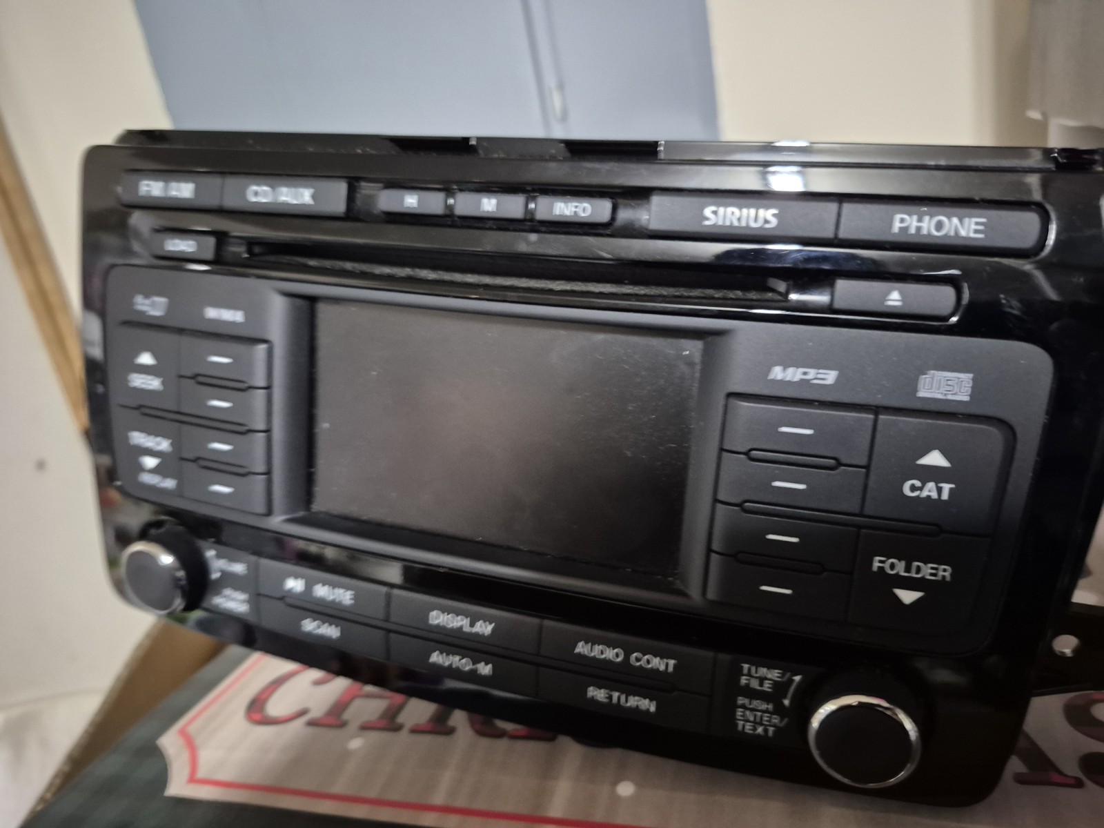 2011-2012 Mazda CX-9 AM FM Receiver with 6-Disc CD Player Sat Ready TG17669RX