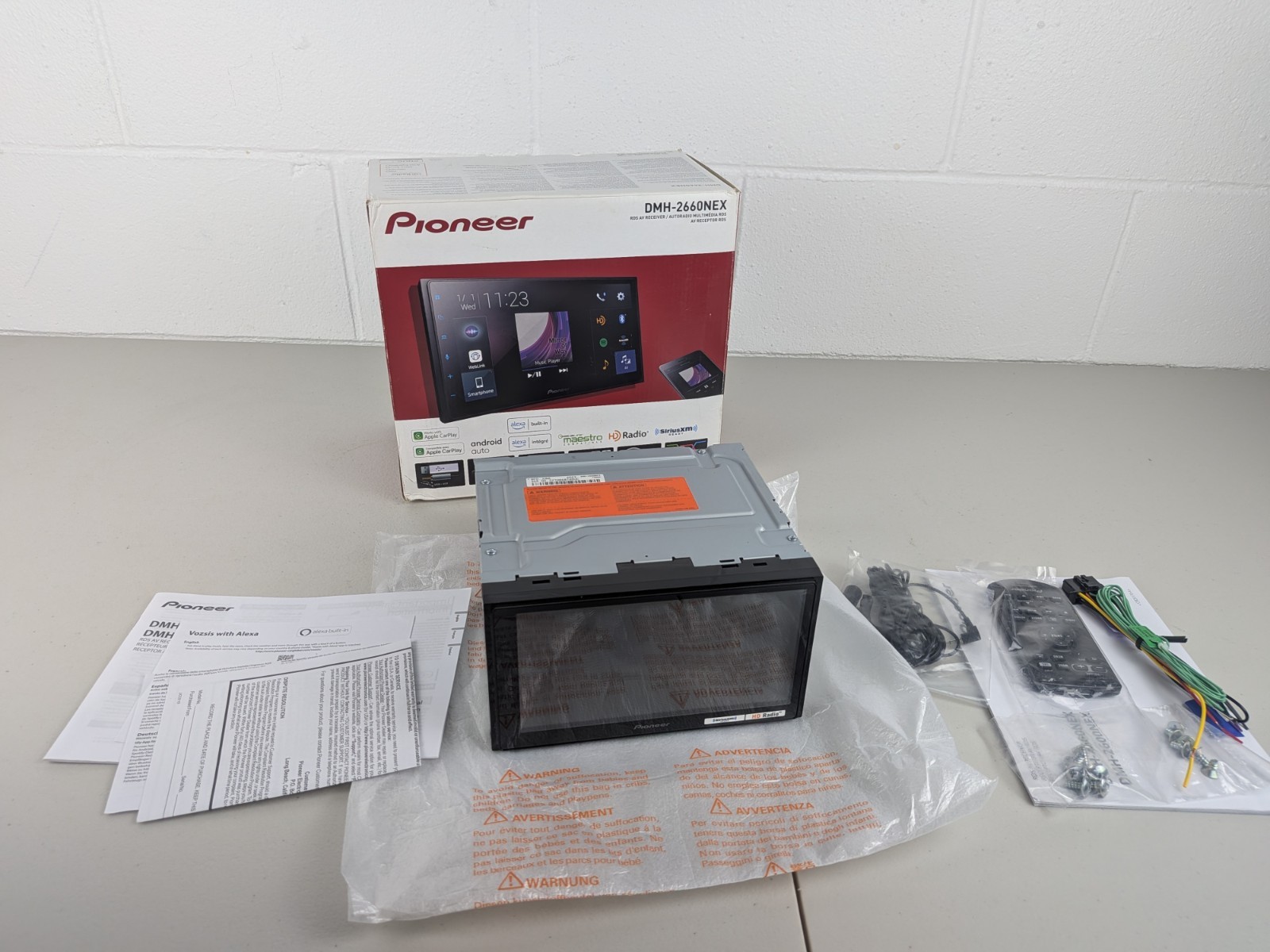 Pioneer DMH-2660NEX 6.8″ LCD Digital Media Receiver w/ CarPlay/Android Auto