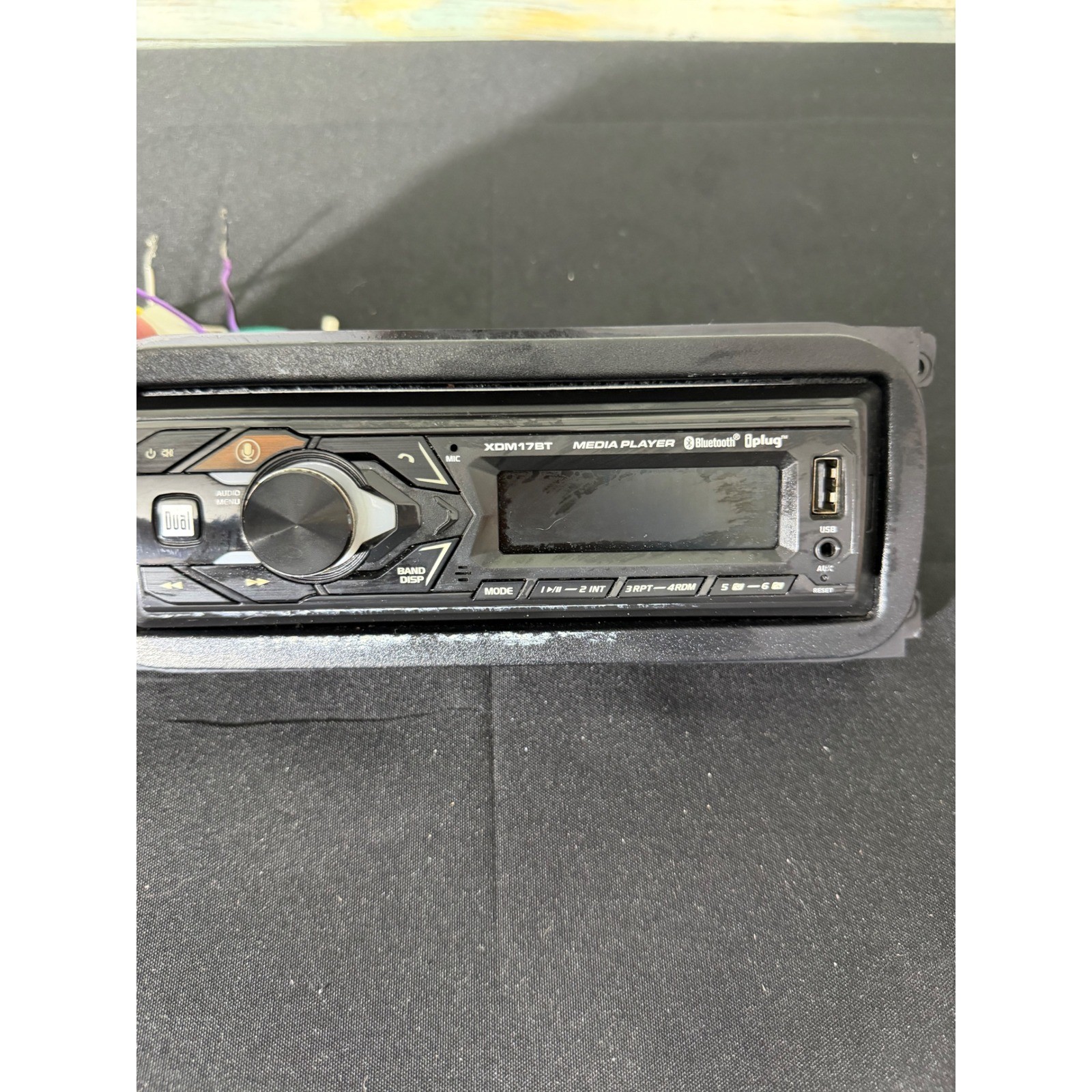 Dual XDM17BT Media Player Single DIN Black Excellent Bluetooth USB iPlug Metra
