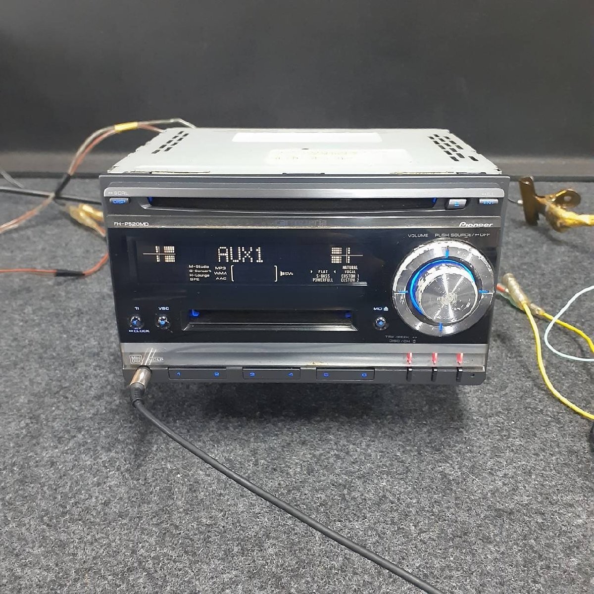 Pioneer Carrozzeria FH-P520MD 2DIN CD MD Player AUX Old Car Vintage
