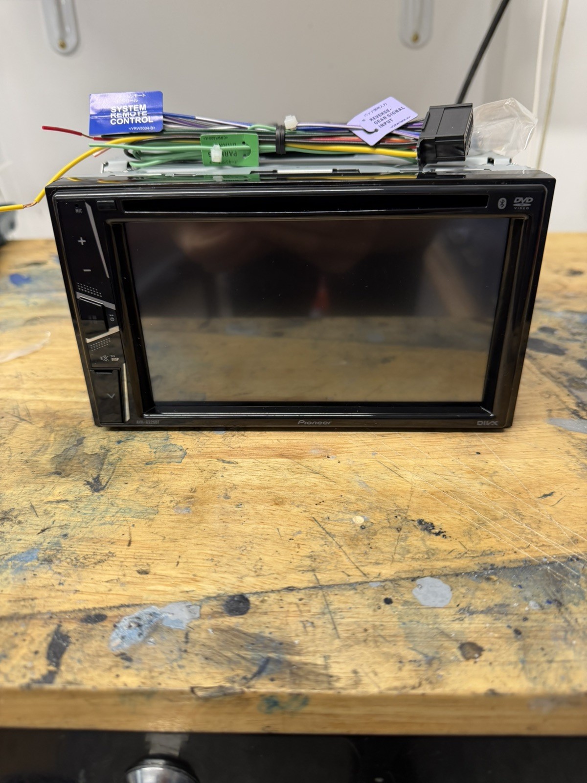Pioneer AVH-G225BT 2 DIN DVD RDS AV Receiver Bluetooth Touchscreen USB AUX