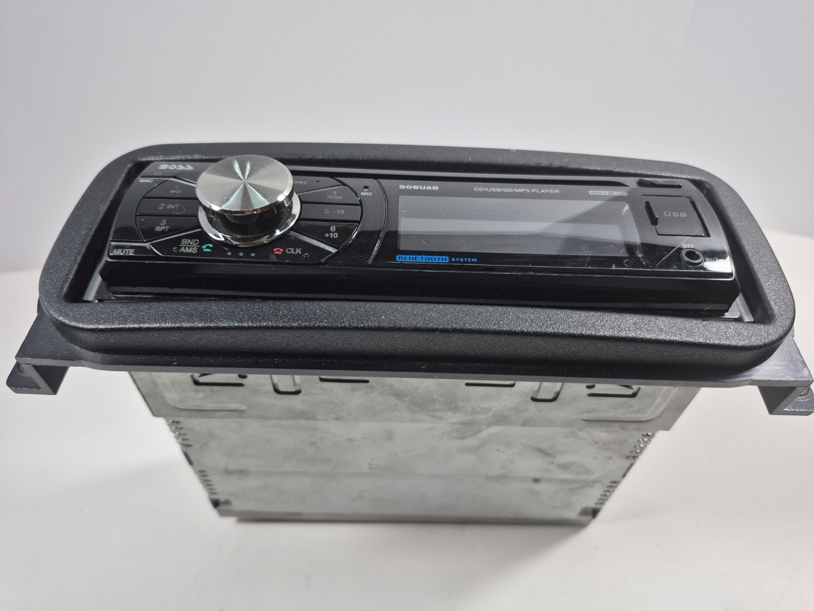Boss Audio Systems 508UAB Digital Display AM/FM MP3/CD Player – UNTESTED