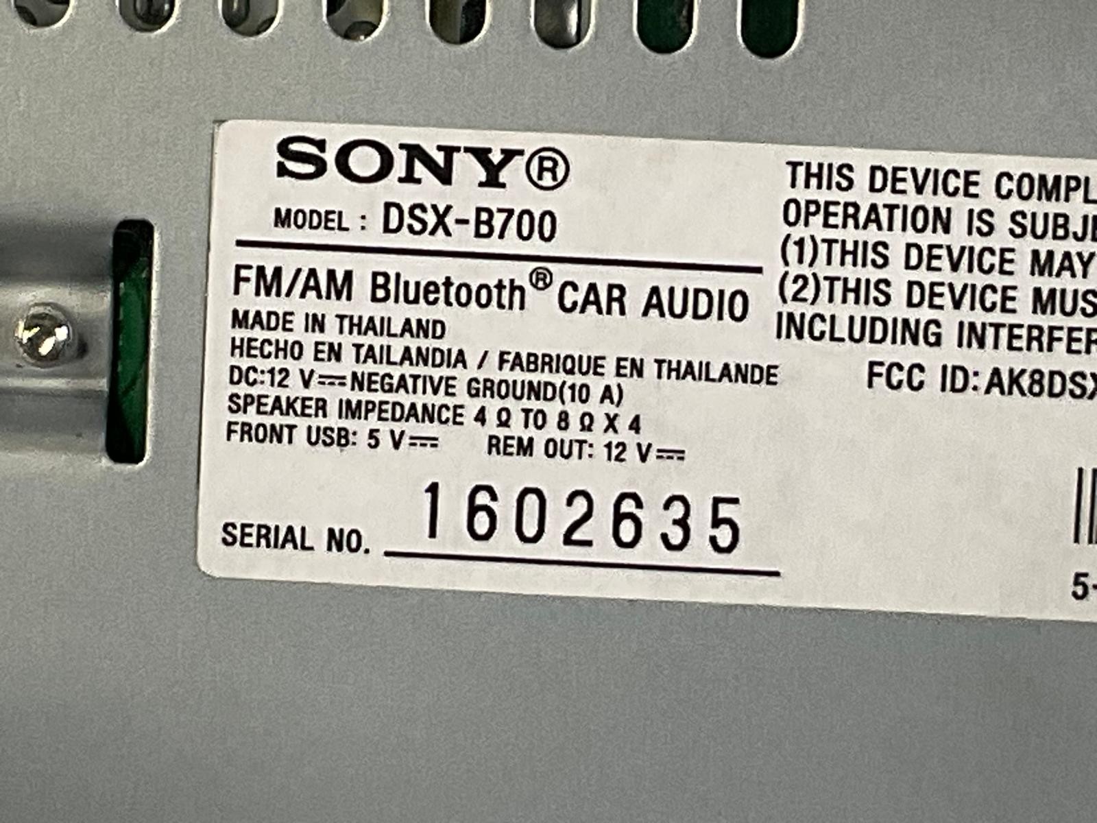 SONY DSX-B700 Car Audio Receiver Bluetooth FM AM Digital Media Aux