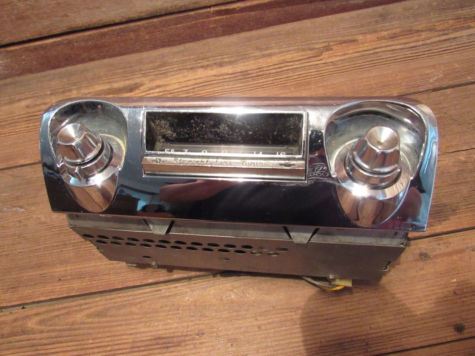 Vintage 1950’s Chevy Chevrolet Car Tube AM Tuner Radio Complete w/ Bezel & Knobs
