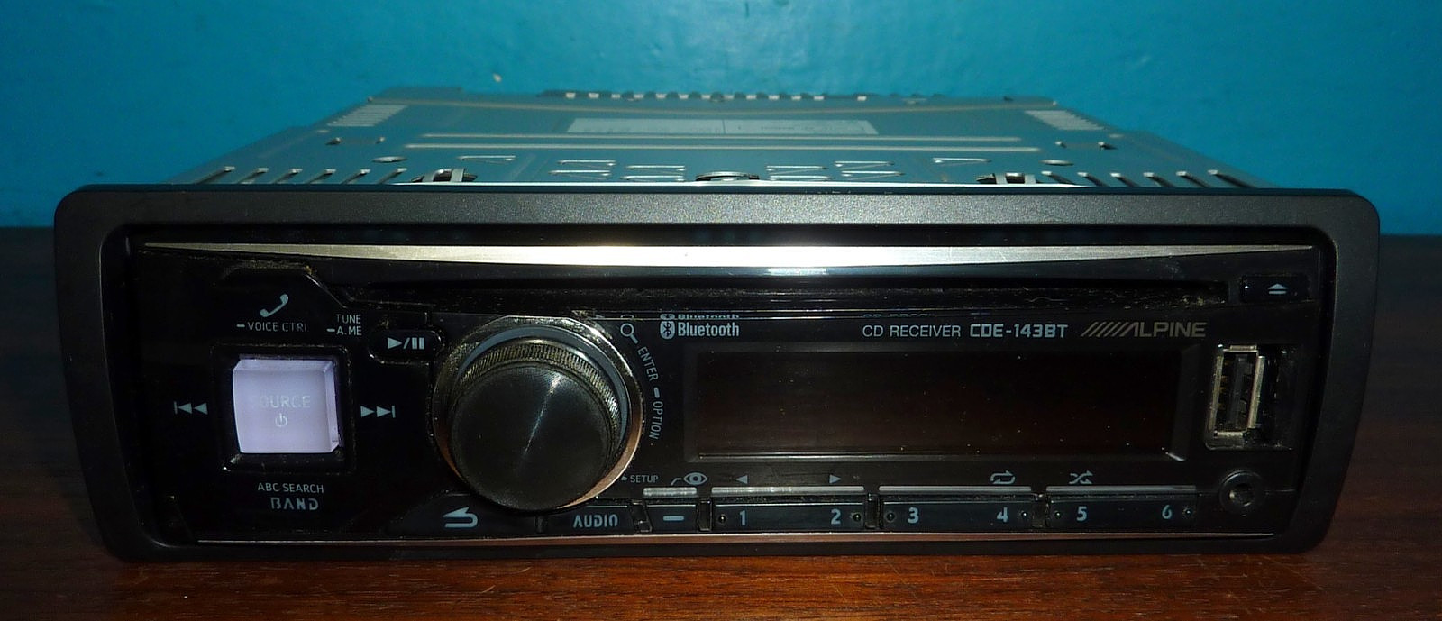 Alpine CDE-143BT Car Bluetooth CD Receiver Good Condition