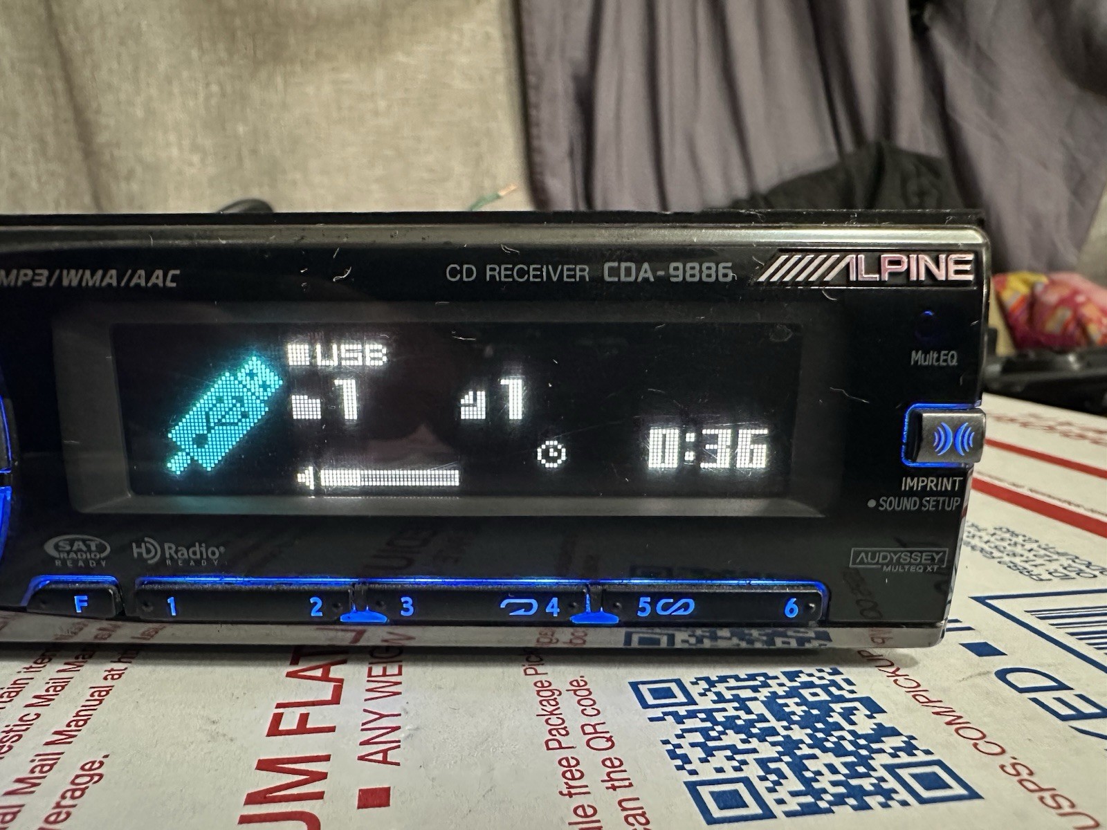 Alpine CDA-9886 USB Car Stereo