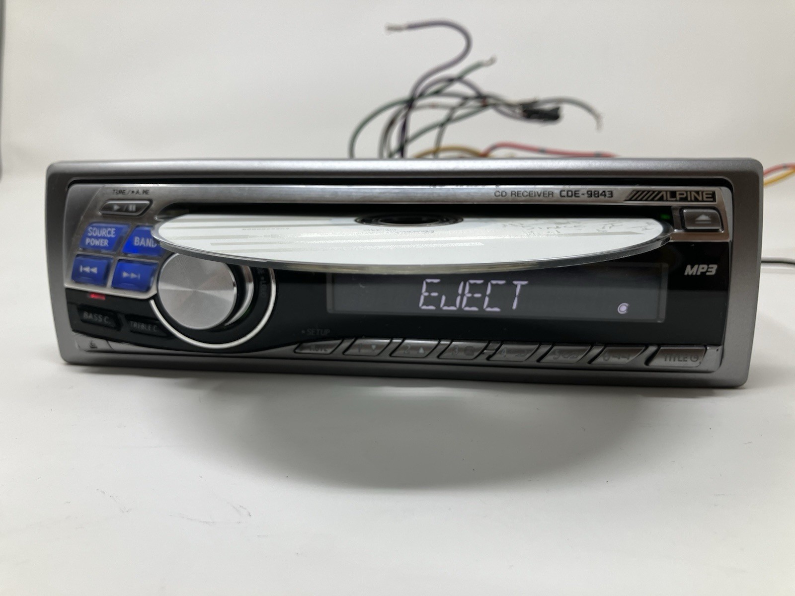 ALPINE CDE-9843 Detachable Face In Dash CD Player Car Radio MP3 Receiver