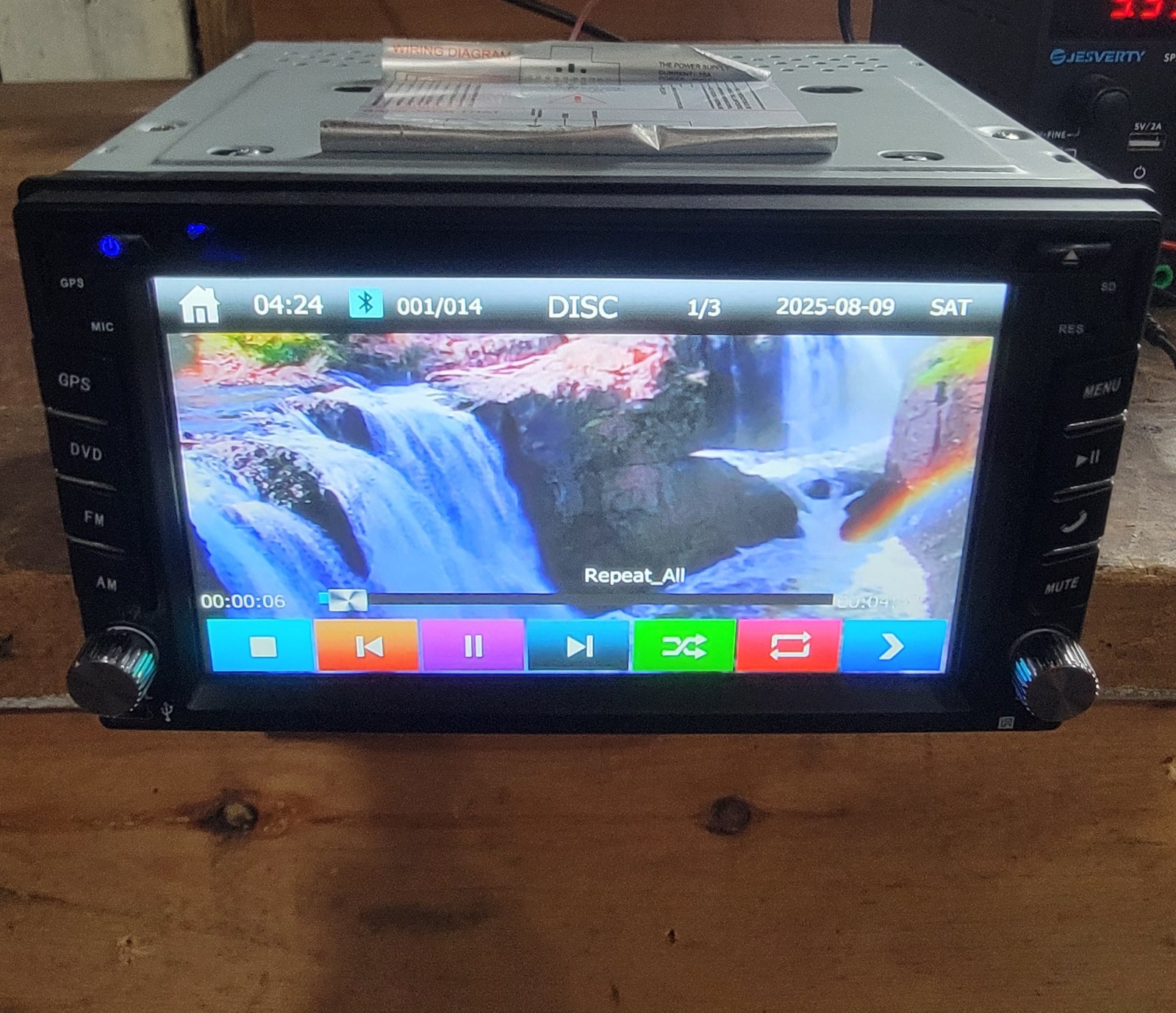 Double DIN 7″ Touchscreen Car Stereo DVD GPS FM Bluetooth w Remote Manual Tested