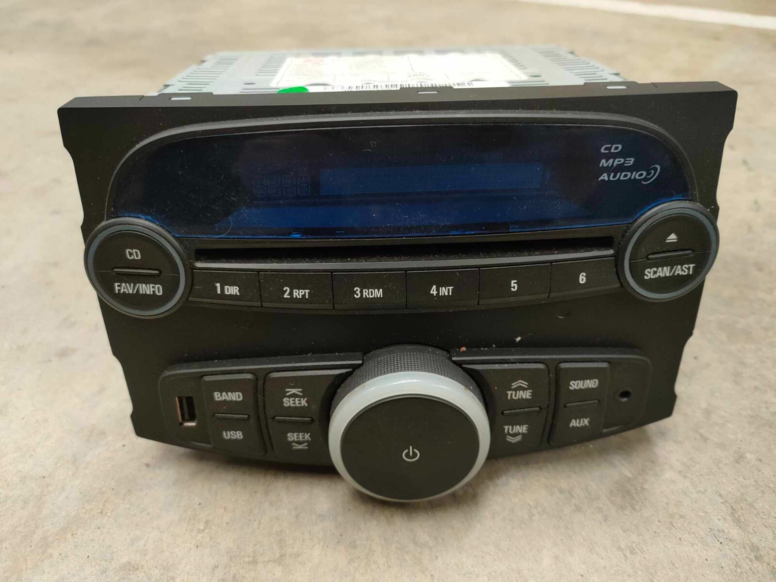 10/2010 to 06/2015 Holden MJ Barina Spark – CD player / Radio 95214807