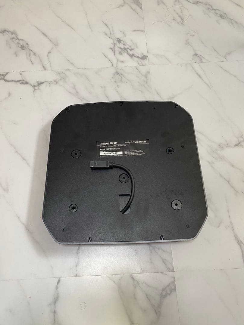 ALPINE flip-down monitor silver