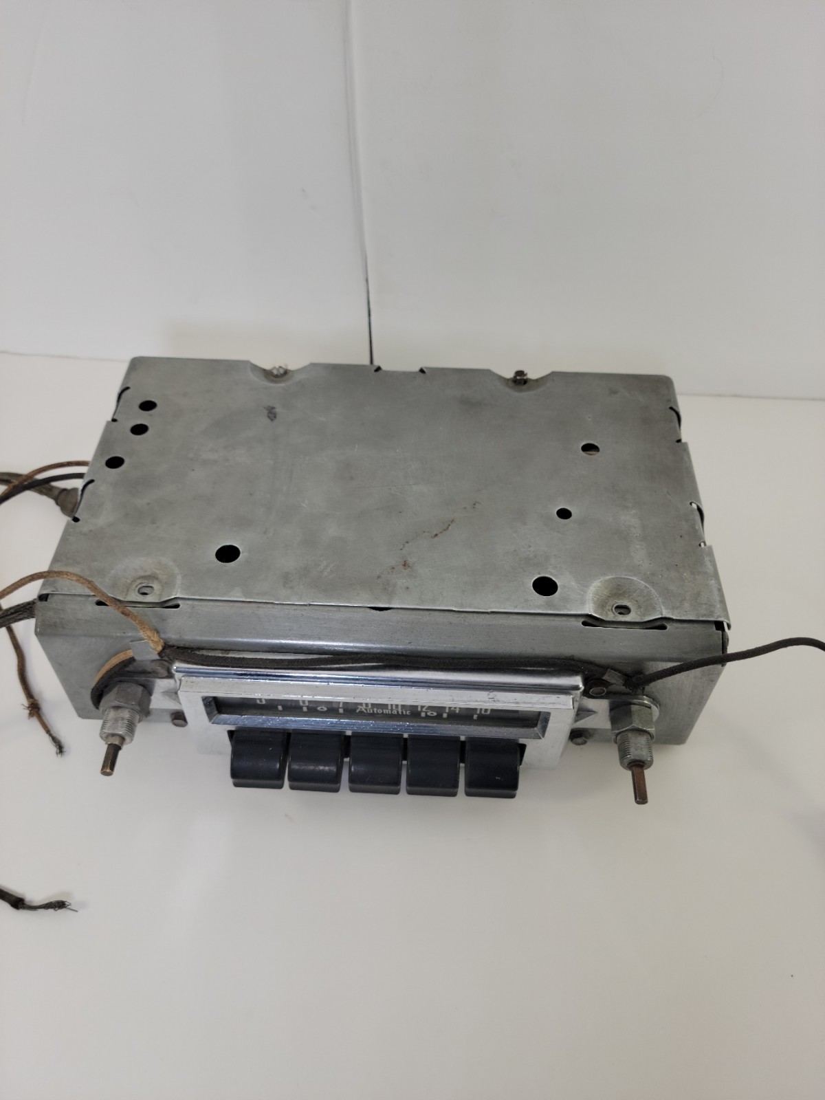 1950s 1960s Classic Car Radio Chevy Bel Air Ford Fairlane Automatic 12 Volts OEM