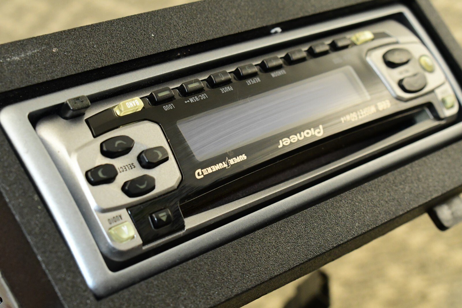 VINTAGE Pioneer DEH-1500 CD Player In Dash Receiver Mosfet ECQ Electronics Cars