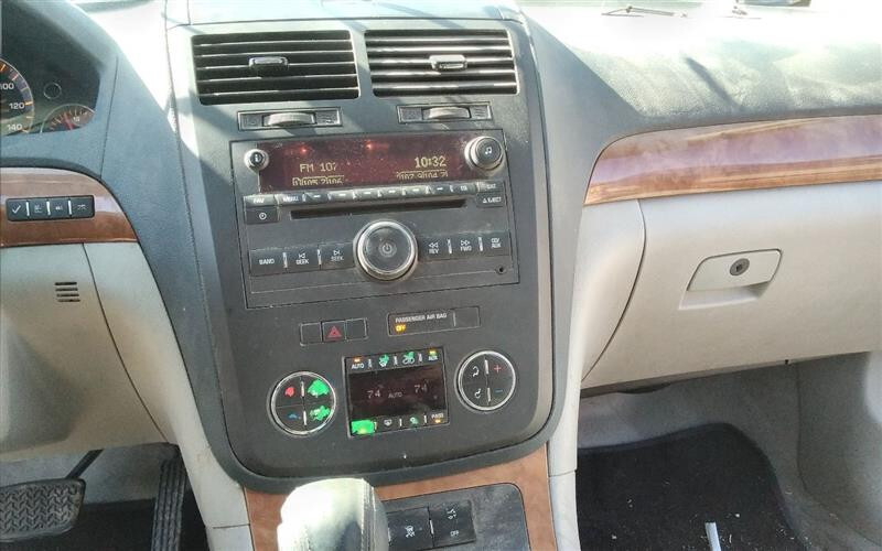 2008 SATURN OUTLOOK AM MONO FM STEREO CD MP3 RADIO (OPT US8)