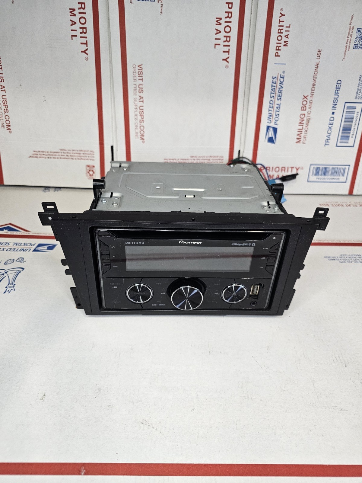 Pioneer FHS720BS In-Dash Double Din CD Receiver with built in bluetooth
