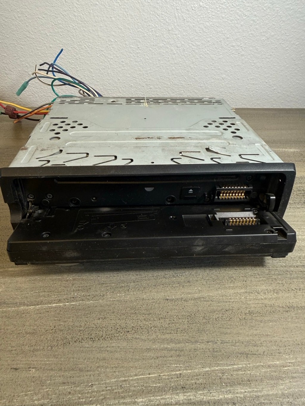 Sony Xplod CDX-GT520 car audio player